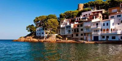 Недвижимость в Испании у моря: плюсы и минусы