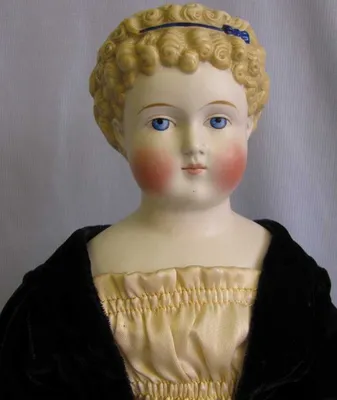Купить Антикварная немецкая кукла Mabel AM Marseille с кожаным корпусом из  бисквитного фарфора 22 года с императорской короной, цена 16 090 руб —  (256223800194)