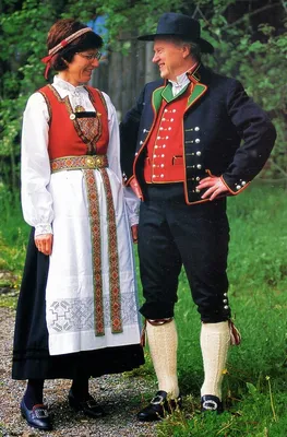 Эстонский национальный женский костюм
