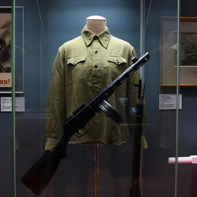 Немецкий пистолет SS PPK второй мировой войны купить в компании сувенирного  оружия в Москве DE-1277