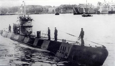 BR-003 Border Model 1/35 Немецкие подводники и командир загружают торпеду  (5 шт.) :: Предзаказы
