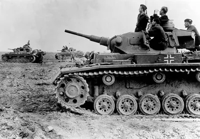 Первый крупный танковый бой 22 июня 1941 года. Раненый майор ведет Т-26 в  атаку, опрокидывая врага | Наша история это Гордость | Дзен