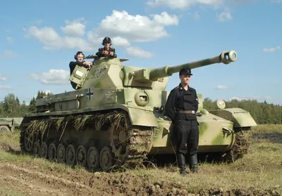 Военнослужащие РФ захватили немецкие танки Leopard — видео