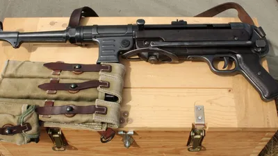 Охолощенный пистолет-пулемет Schmeisser MP-38 Kurs-S (10х31 мм, СХП Шмайсер)  купить в Москве и СПБ, цена 220000 руб. Доставка по РФ!