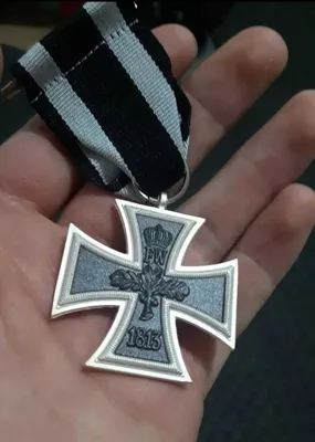 Немецкий крест за военные заслуги 1939 - «VIOLITY»