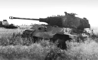 Немецкий танк «Тигр», уничтоженный в районе Ла Фовтьер — военное фото
