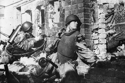 Замёрзшие под Сталинградом немцы — военное фото