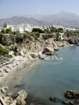 Нерха - Испания - Коста дель Соль пляж и море Редакционное Стоковое  Изображение - изображение насчитывающей сень, город: 165671609