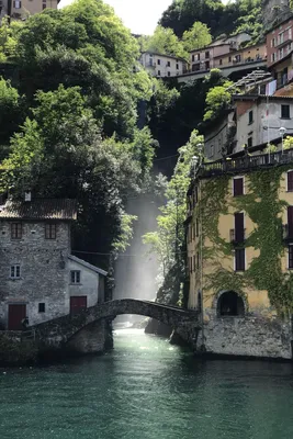 Nesso lake como hi-res stock photography and images - Alamy