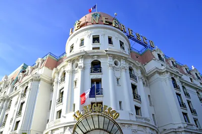 Visiting France: Hotel Le Negresco, Nice | Traquo