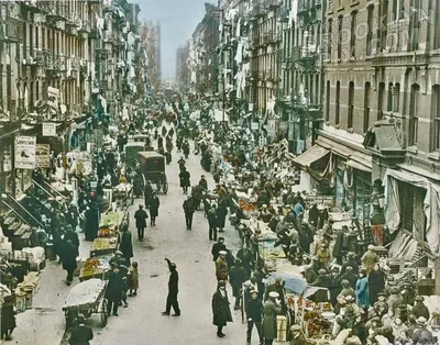 New york city 1900 broadway hi-res stock photography and images - Alamy
