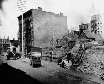 City - Little Italy NY - Mussel Man 1900 Photograph by Mike Savad - Fine  Art America