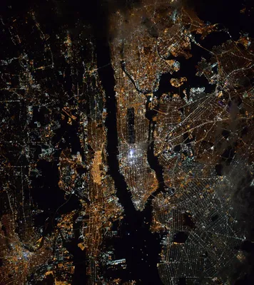 Как выглядят огни ночных городов из космоса