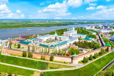 2: Нижний Новгород: около Кремля