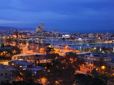 Ночная Барселона фото