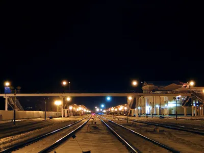 Станция Гомель. Вид на вокзал и привокзальную площадь — Railwayz.info