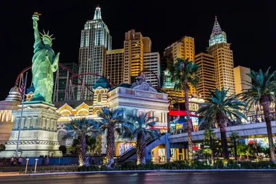 Стоковая фотография 153923993: Las Vegas Aug 06 View Strip | Shutterstock