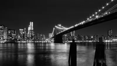 Скачать 1920x1080 нью-йорк, мост, здания, ночь, чб обои, картинки full hd,  hdtv, fhd, 1080p