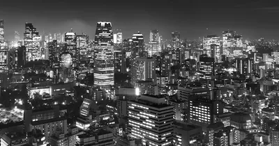 Нью-Йорк - SEP 11: Билдинг В Ночь На 11 Сентября 2015 Года В Нью-Йорке.  Стиле Ар-деко Небоскреб, Это Самое Высокое Кирпичное Здание В Мире И  Известной Достопримечательностью Манхэттена. Фотография, картинки,  изображения и