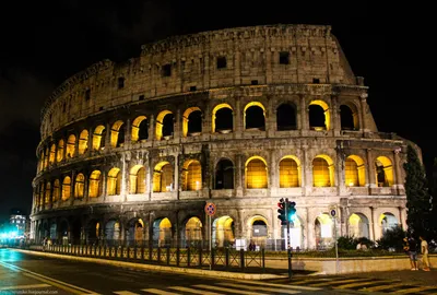 Колизей В Ночи Римиталия — стоковые фотографии и другие картинки Рим -  Италия - Рим - Италия, Колизей, Ночь - iStock
