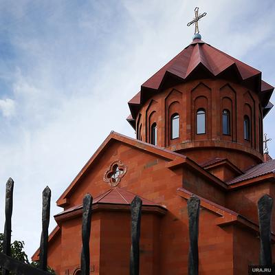 Армянская церковь Москвы благословила батальон на Донбасс