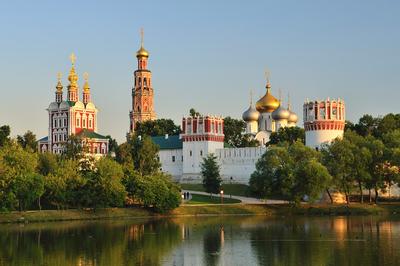 Ансамбль Новодевичьего монастыря в Москве - как добраться и что посмотреть