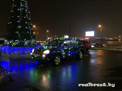 Автомобильный новогодний креатив в Бресте — Реальный Брест