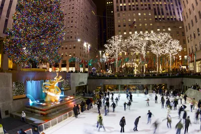 13 способов развлечься во время зимних праздников в Нью-Йорке