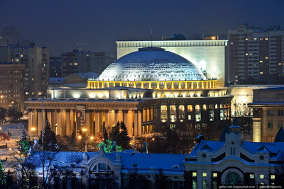 Новогодний Новосибирск — 2023 — смотрим как украсили город | НДН.ИНФО | Дзен
