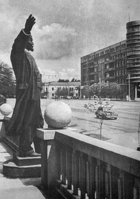 Как изменился Новосибирск за 60 лет и куда исчез Хрущев из старого  фотоальбома - 26 июня 2022 - НГС.ру