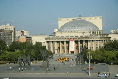 Однажды в Новосибирске: образ города, осколки эпох и вирус оперного |  nsknews.info | Дзен