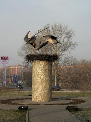 Памятники Первомайского района Новосибирска - паровоз Шолкина, Ленин,  гнездо аистов и др.