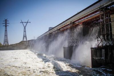Новосибирская ГЭС начала подготовку к весеннему паводку