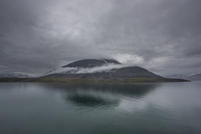 Фотография Часть ПВО, Остров Котельный, Новосибирские острова | Фотобанк  ГеоФото/GeoPhoto | GetImages Group