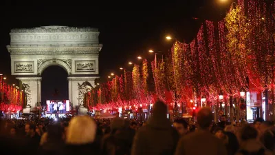 Новый год в Париже 2020: планируем досуг
