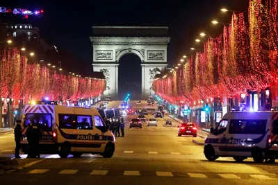 НОВЫЙ ГОД в Париже 2025: где и как встретить новогодние празники