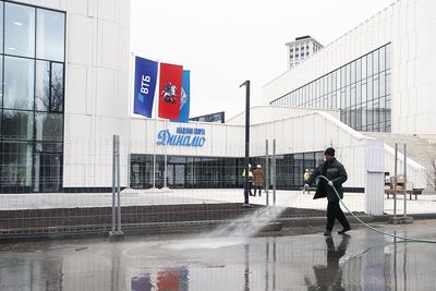 Футбольный клуб «Динамо» объявил о замене газона на новом стадионе — РБК