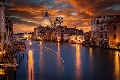 Venice Canals, Italy Free Stock Photo | picjumbo