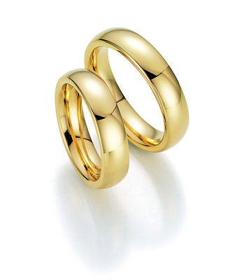 Обручальные кольца из золота 750 пробы(4,5 мм.) Купить в Москве
