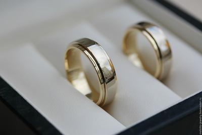 Купить брендовые обручальные кольца в Москве