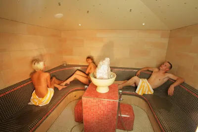 Посещение бани в Германии - YouTube