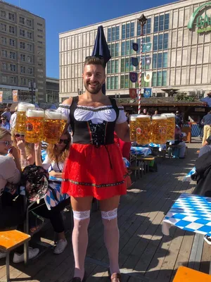 В Германии начался фестиваль пива \"Октоберфест\" | Пикабу