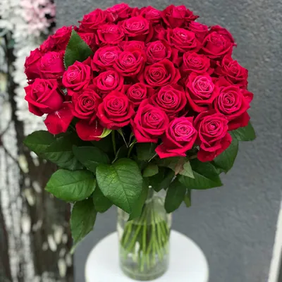 Букет с розами, альстромериями и вероникой “Ла-Манш”