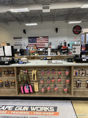 Тир и оружейный магазин во Флориде