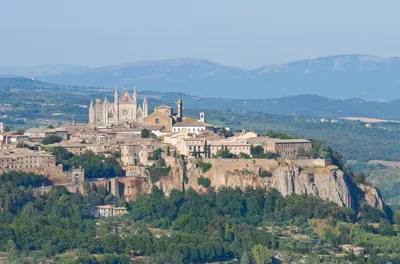 A Complete Guide to Orvieto: The Hidden Gem of Italy - The Wanderlust Rose