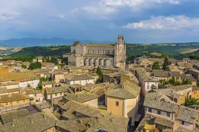 Orvieto Travel Guide: What To See, Do And Eat