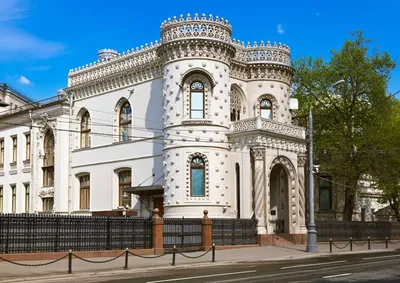 Особняк, усадьба или резиденция? Чем отличаются здания в Москве —  osobnyaki.com