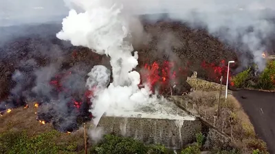 На испанском острове Пальма произошло извержение вулкана - Российская газета