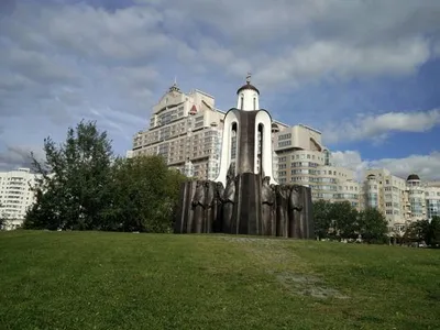 Скорбящий ангел на острове Слёз, Люди, Памятники, Минск