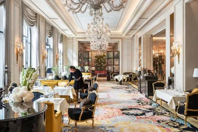 Four Seasons Hotel George V Paris, Paris – Updated 2024 Prices